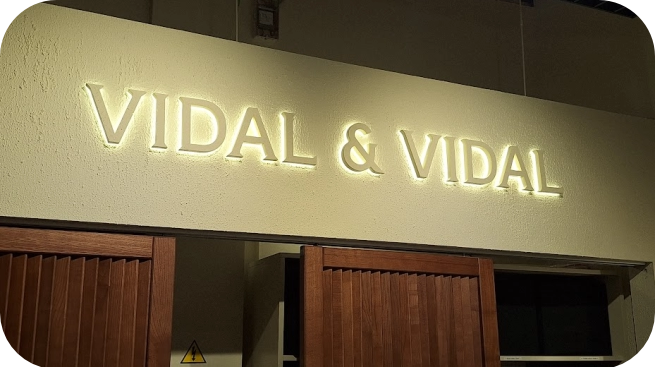 Corpóreos 3D y Neónled 4